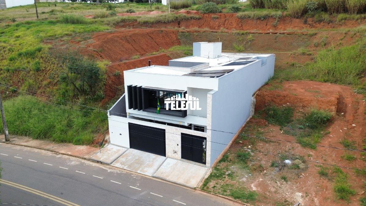 Casa, Campos Elíseos, 4 Quartos, 4 Vagas, 2 Suítes