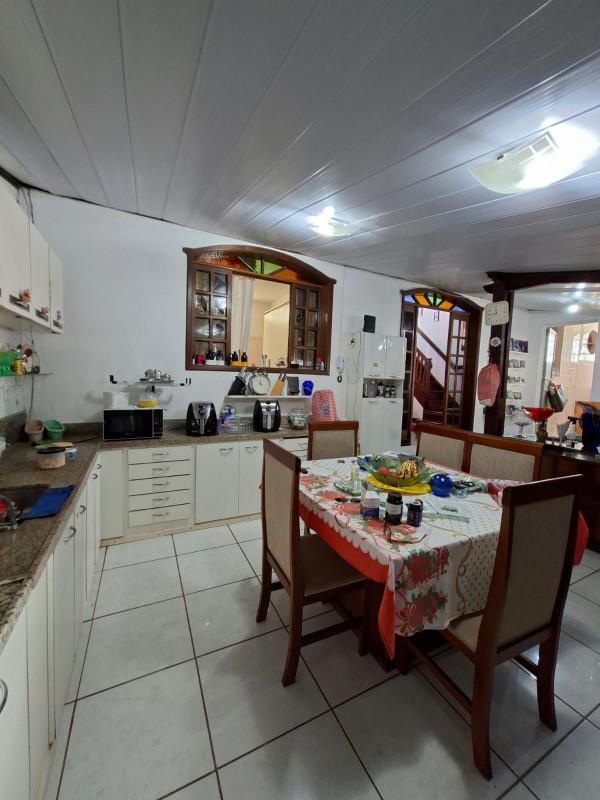 Casa, Miramar (barreiro), 4 Quartos, 6 Vagas, 1 Suíte
