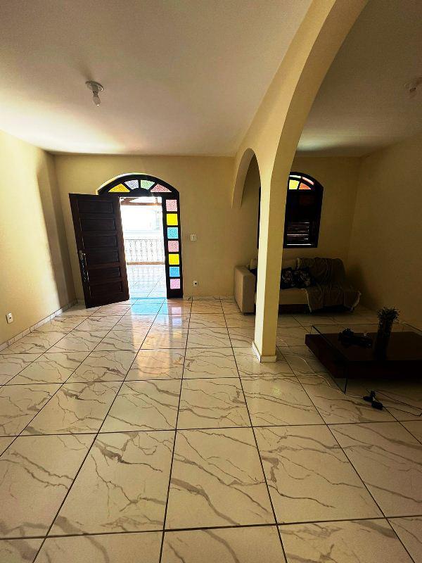 Casa, Centro, 3 Quartos, 3 Vagas, 1 Suíte