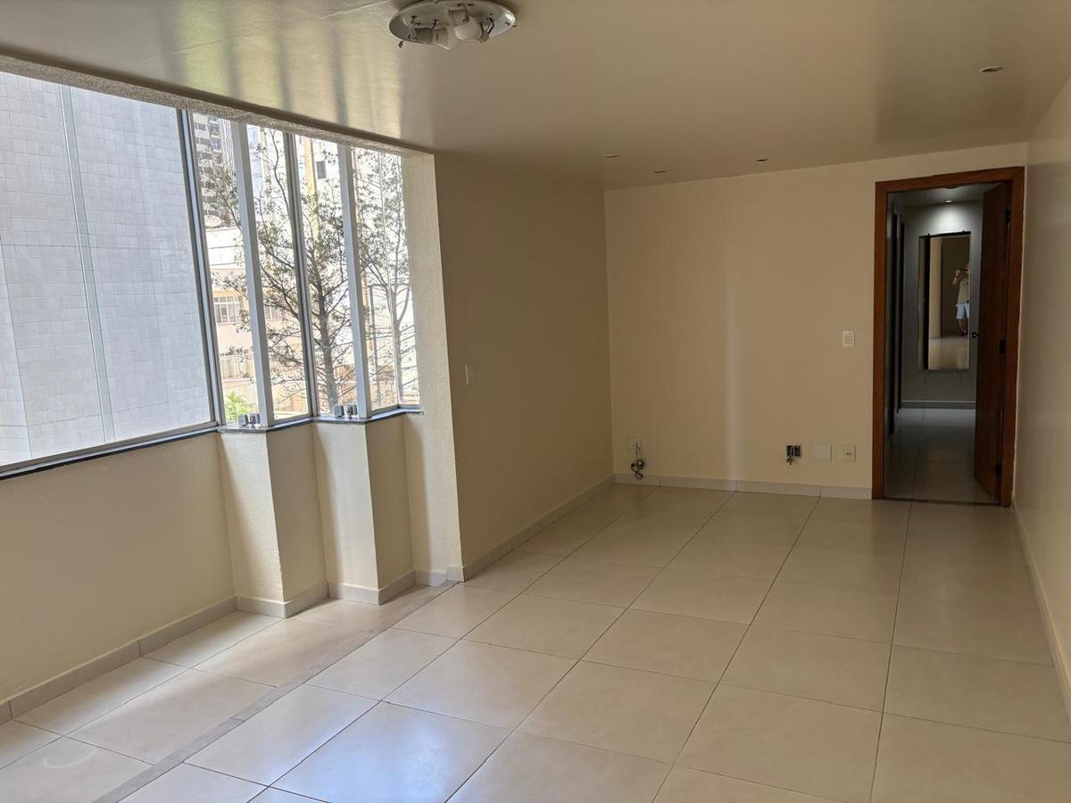 Apartamento, Funcionários, 2 Quartos, 1 Vaga, 1 Suíte