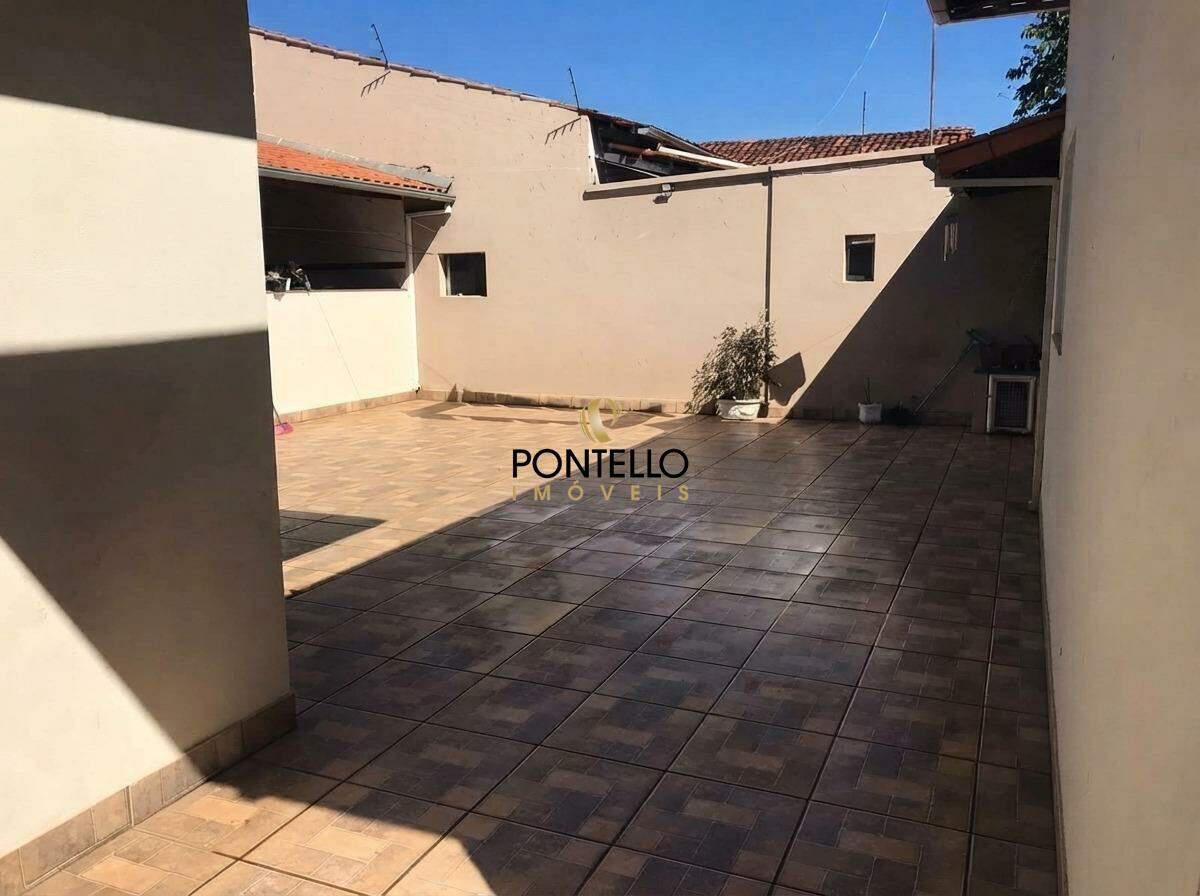 Casa, Jardim Europa, 5 Quartos, 3 Vagas, 1 Suíte