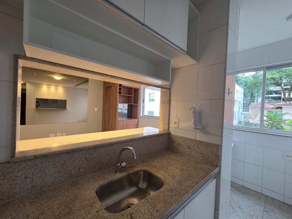 Apartamento, Funcionários, 2 Quartos, 2 Vagas, 1 Suíte