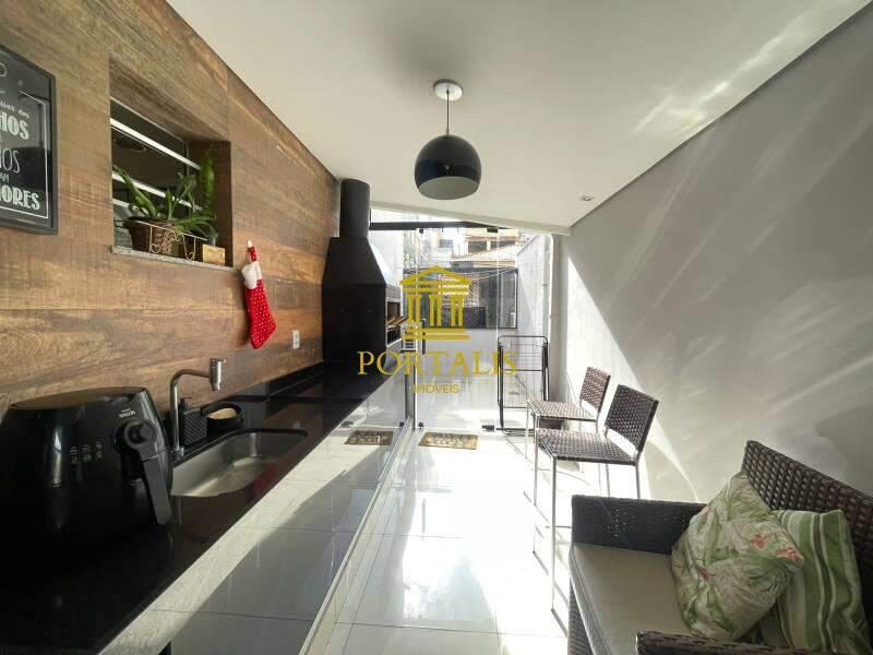 Apartamento, Castelo, 2 Quartos, 2 Vagas, 1 Suíte