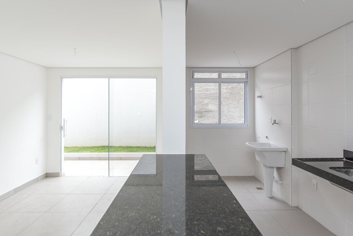 Apartamento, Heliópolis, 2 Quartos, 2 Vagas, 1 Suíte