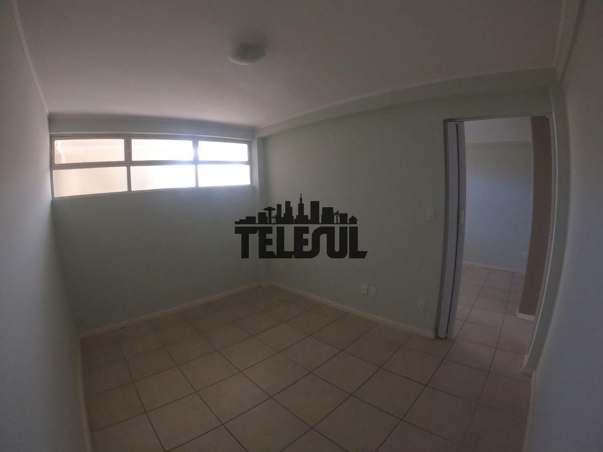 Apartamento, Centro, 2 Quartos, 0 Vaga, 1 Suíte