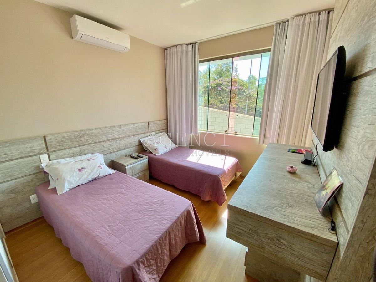Casa, Alphaville - Lagoa dos Ingleses, 4 Quartos, 0 Vaga, 3 Suítes