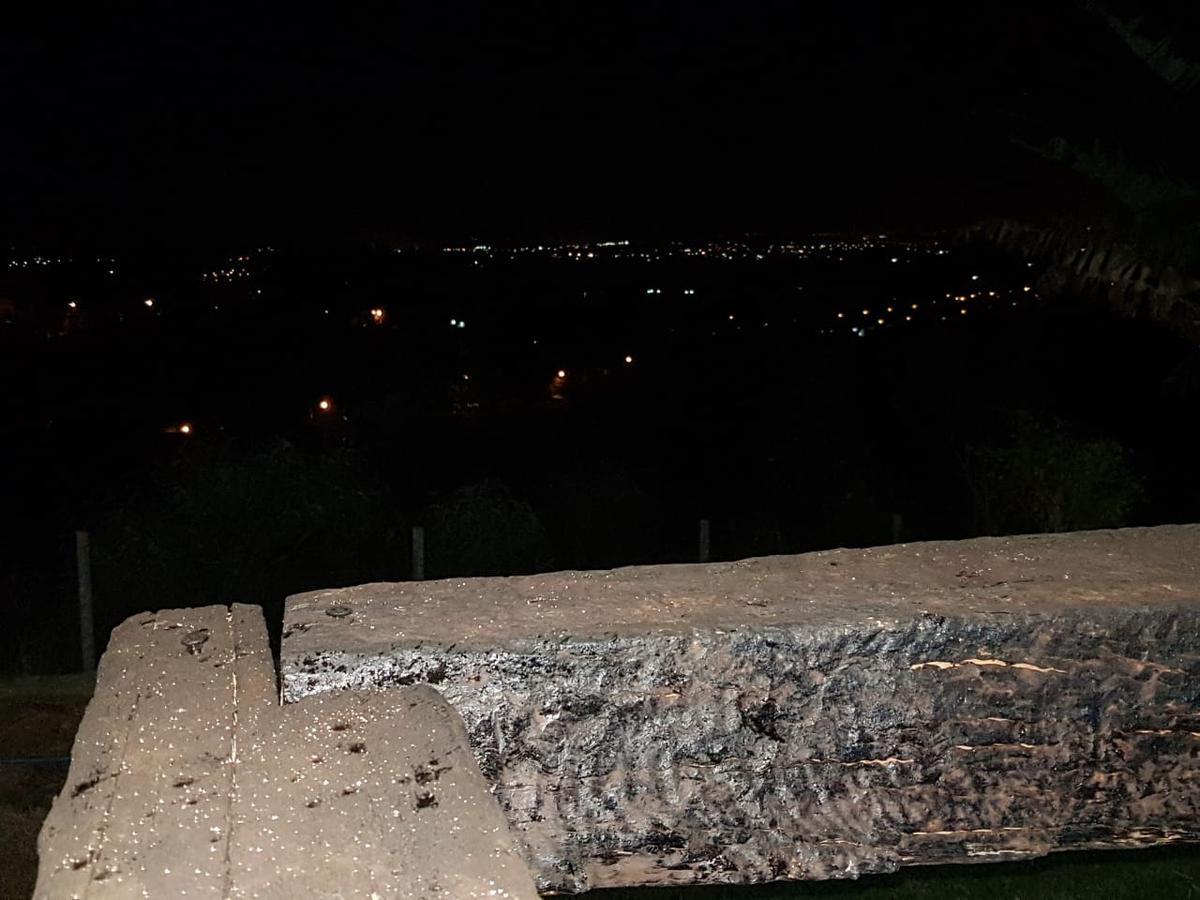 Casa, Centro, 3 Quartos, 0 Vaga, 1 Suíte