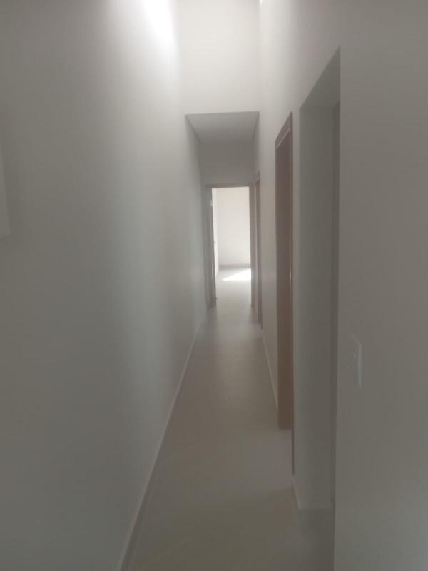 Casa, Jardim Imperial, 3 Quartos, 2 Vagas, 1 Suíte