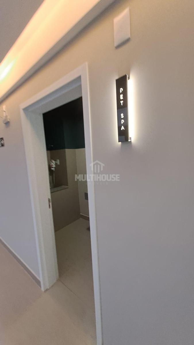 Apartamento, Grajaú, 1 Quarto, 4 Vagas, 1 Suíte