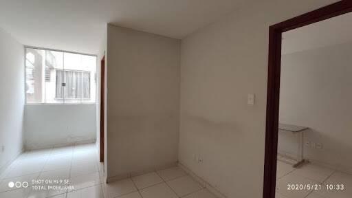 Quitinete, Centro, 1 Quarto, 0 Vaga