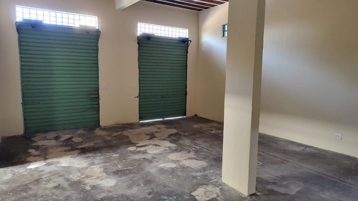 Casa Comercial, Piratininga (venda Nova), 3 Quartos, 5 Vagas, 1 Suíte