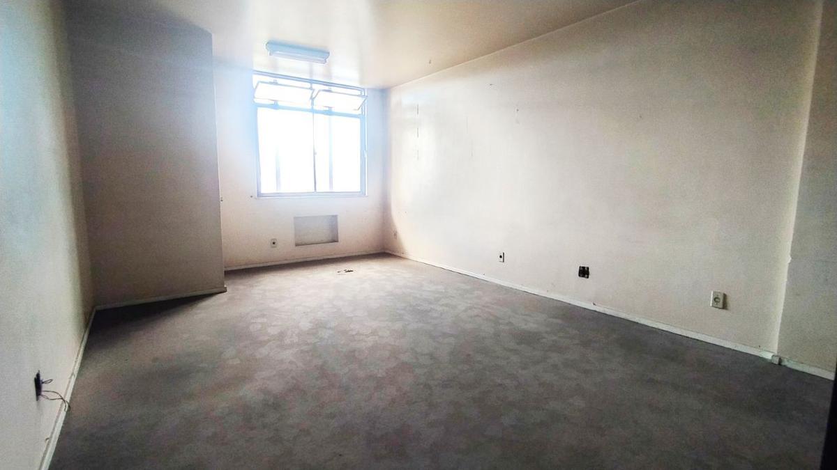 Sala, Centro