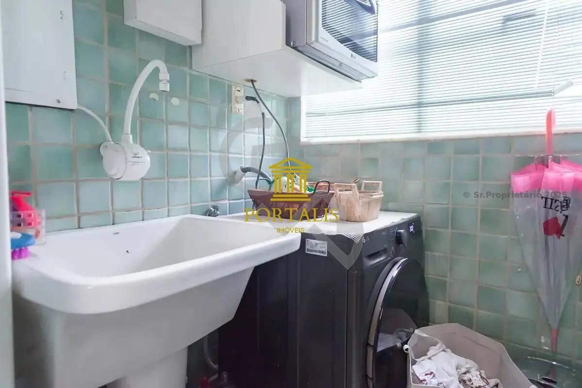 Cobertura, Estoril, 2 Quartos, 2 Vagas, 1 Suíte