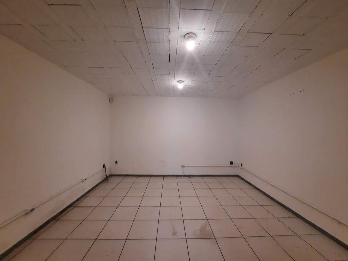 Galpão, Padre Eustáquio