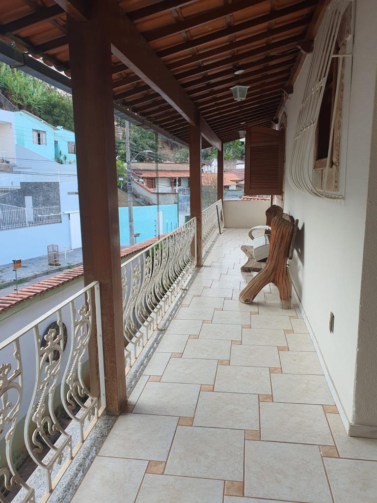 Casa, Sagrada Família, 4 Quartos, 6 Vagas, 1 Suíte