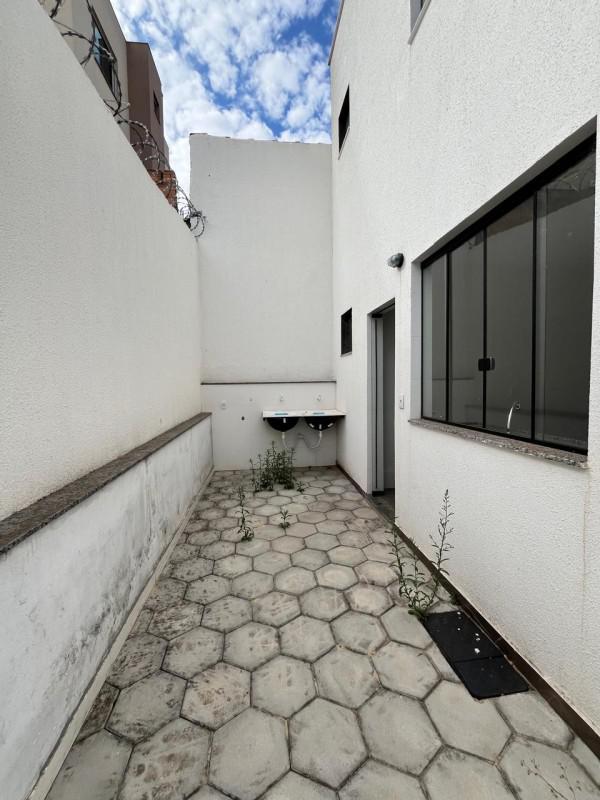 Casa, Masterville, 2 Quartos, 1 Vaga