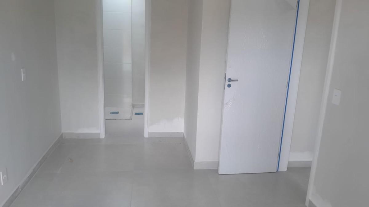 Casa, Boa Vista, 2 Quartos, 1 Vaga, 1 Suíte