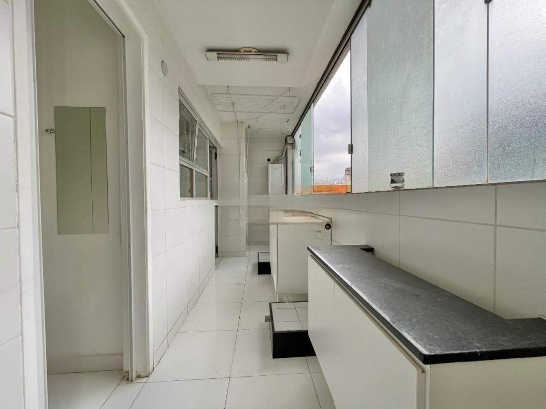 Apartamento, Vila Paris, 4 Quartos, 2 Vagas, 1 Suíte