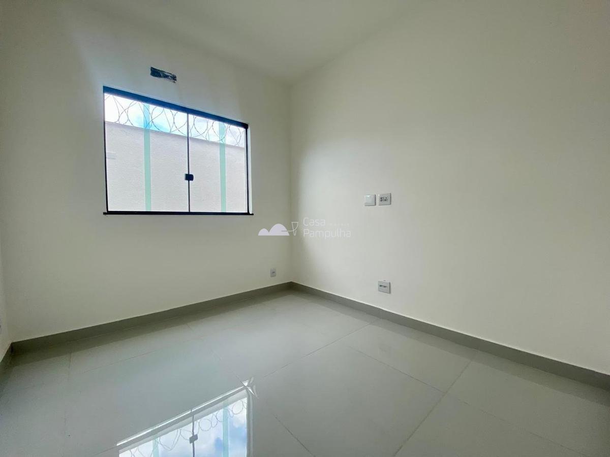 Casa, Novo Centro, 3 Quartos, 4 Vagas, 1 Suíte