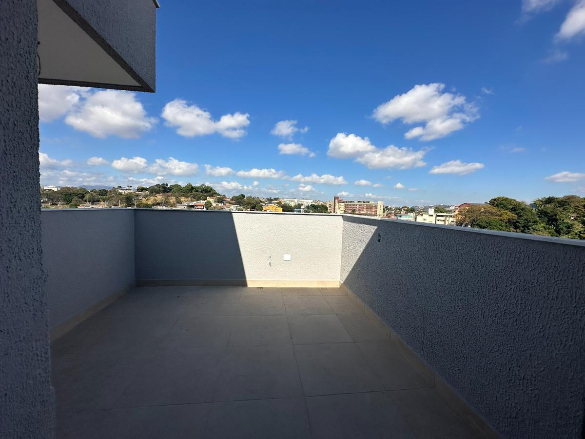 Cobertura, Santa Rosa, 3 Quartos, 2 Vagas, 1 Suíte