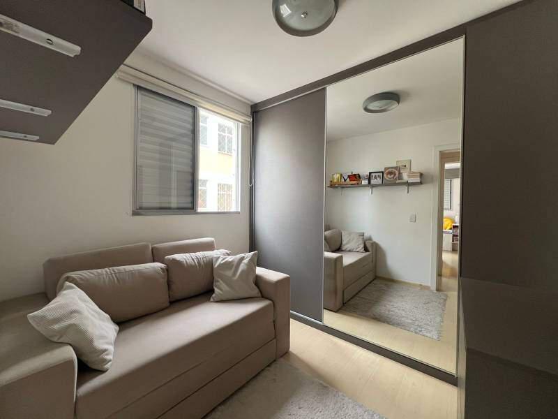 Apartamento, Sagrada Família, 3 Quartos, 2 Vagas, 1 Suíte