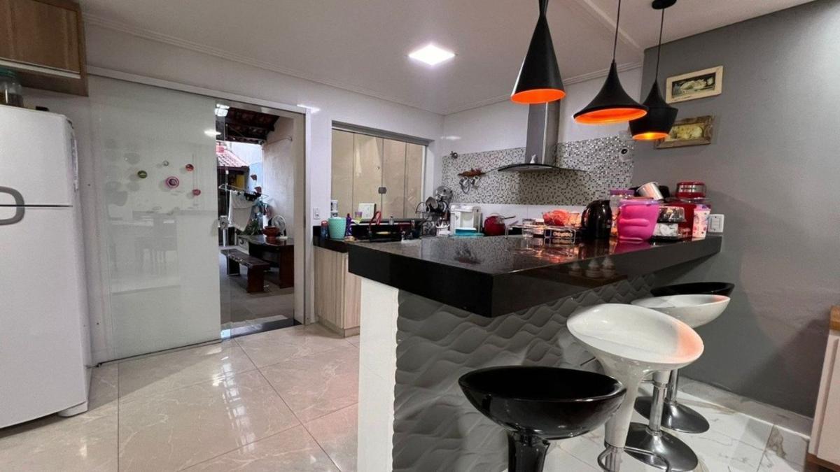 Casa, Itapoã, 5 Quartos, 4 Vagas, 2 Suítes