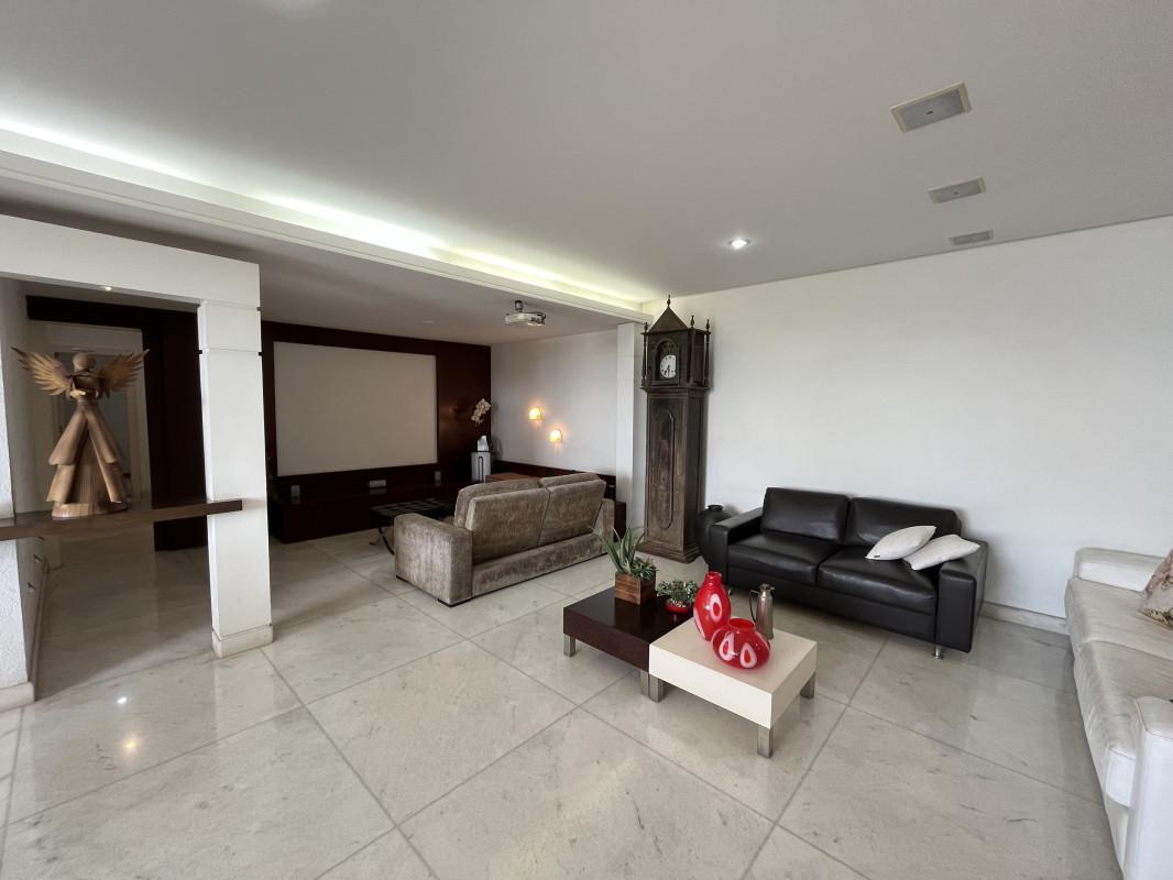 Apartamento, Centro, 4 Quartos, 3 Vagas, 2 Suítes