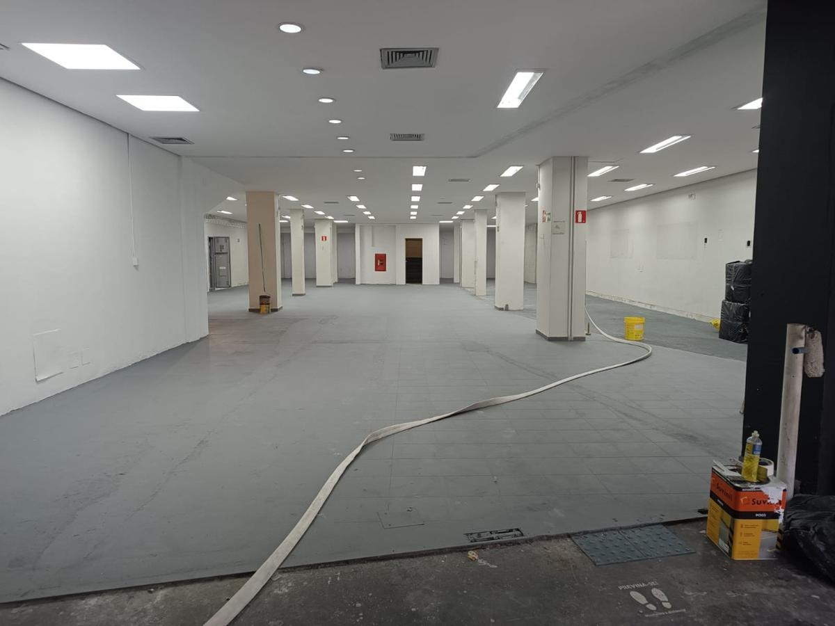 Prédio, Barreiro, 0 Quarto, 0 Vaga