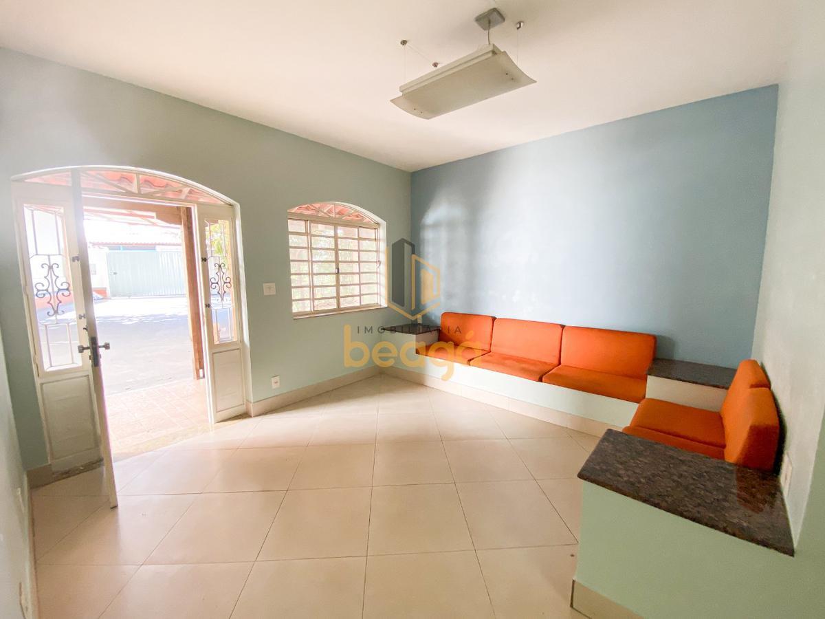 Casa, São Gotardo, 5 Quartos, 6 Vagas, 1 Suíte