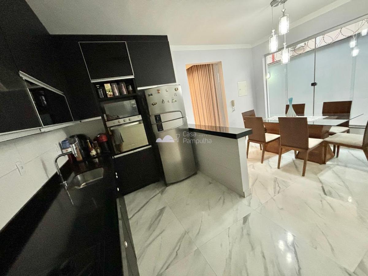 Casa, Trevo, 3 Quartos, 4 Vagas, 1 Suíte