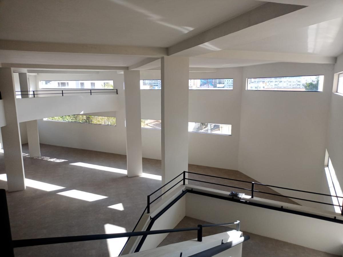 Prédio, Floresta, 0 Quarto, 25 Vagas