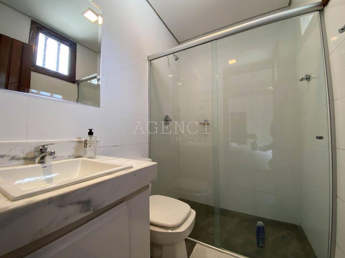 Casa, Bandeirantes (pampulha), 5 Quartos, 0 Vaga, 5 Suítes