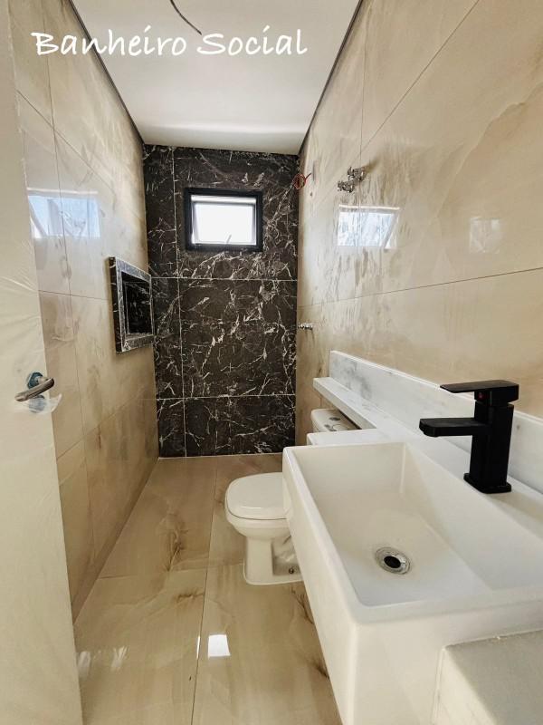 Casa, Cabral, 3 Quartos, 4 Vagas, 1 Suíte