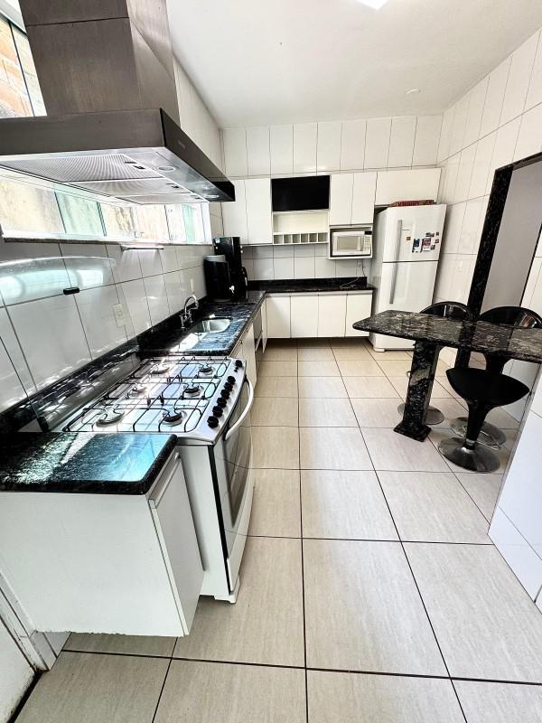 Casa, Parque Xangri-lá, 4 Quartos, 8 Vagas, 2 Suítes