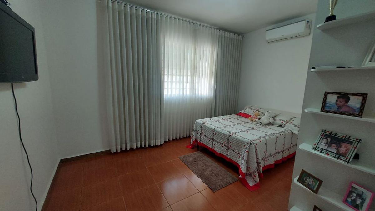 Casa, Dona Clara, 4 Quartos, 6 Vagas, 2 Suítes
