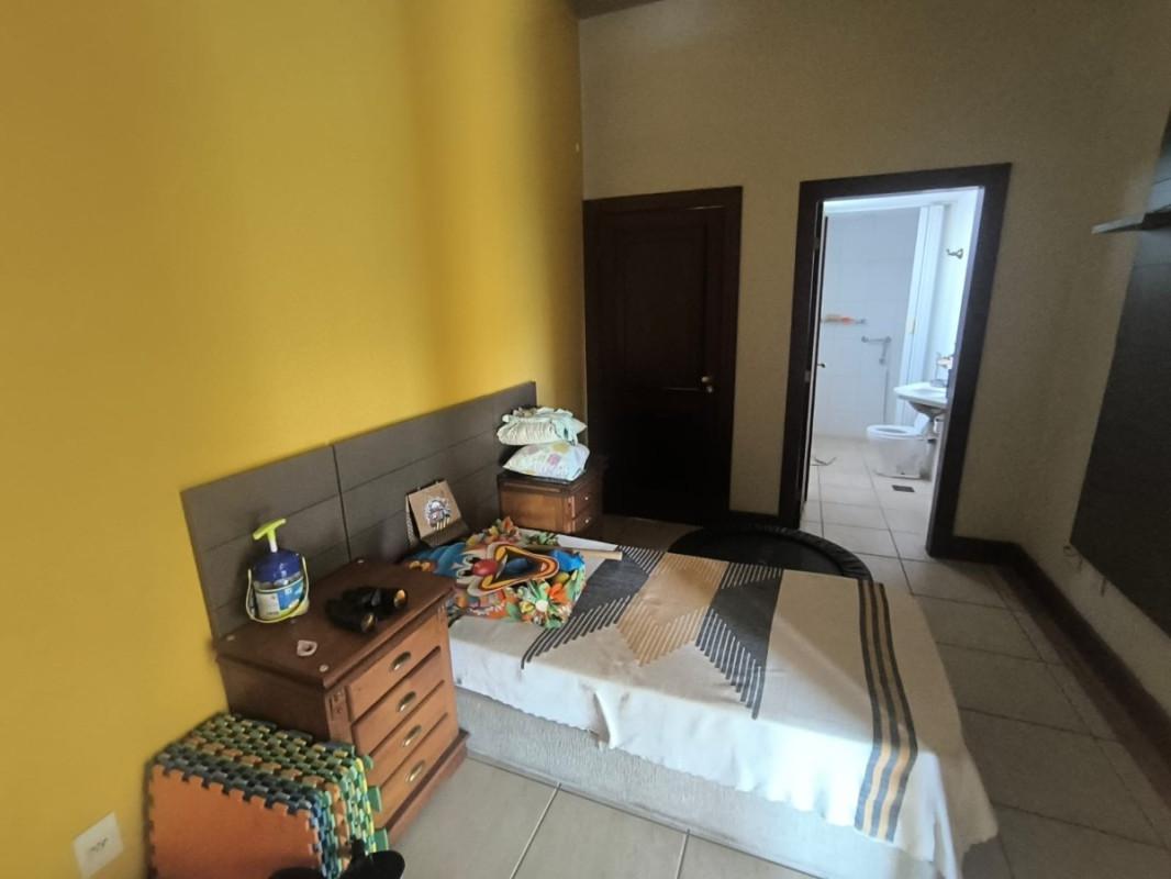 Casa, Bosque do Jambreiro, 5 Quartos, 2 Vagas, 3 Suítes