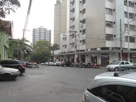 Lote, Funcionários, 0 Quarto, 0 Vaga