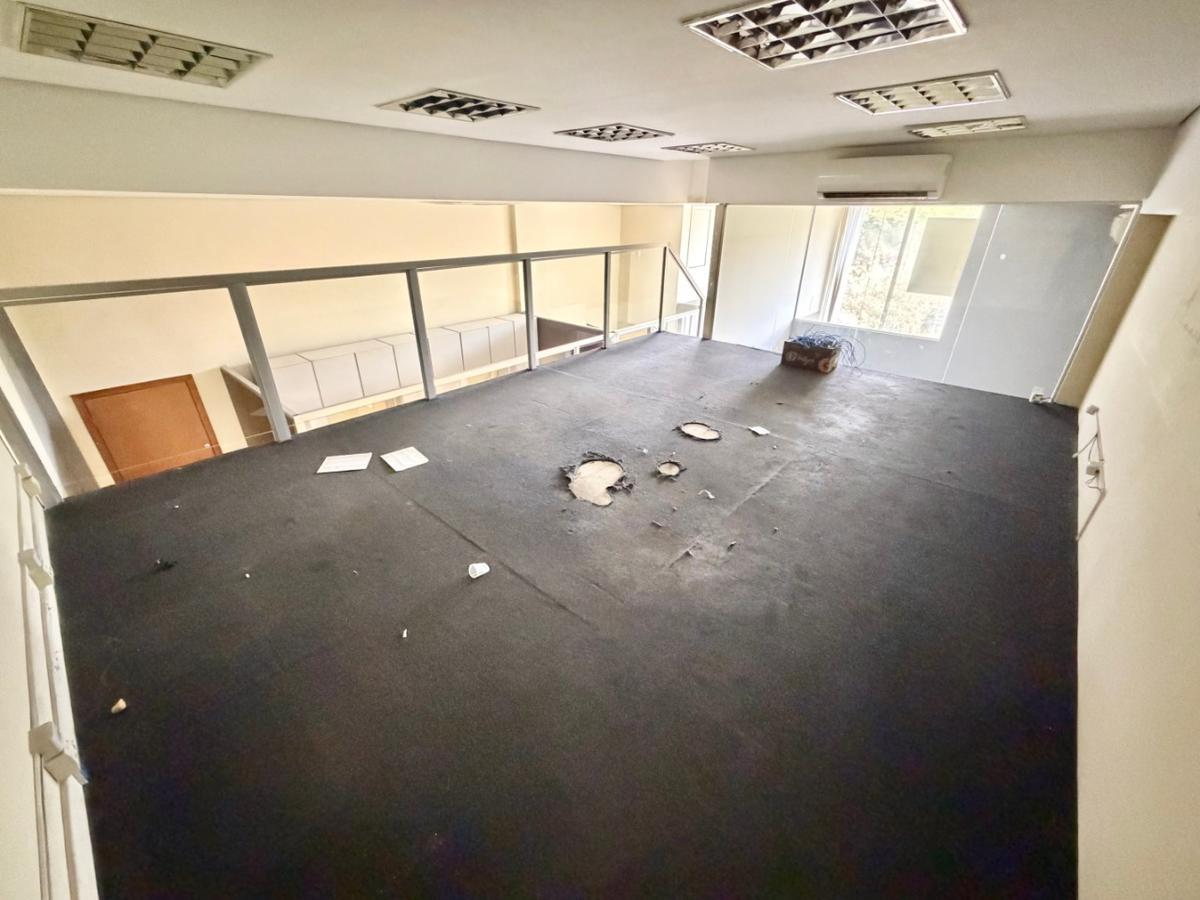 Sala, São José, 0 Quarto, 3 Vagas