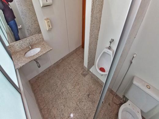 Sala, Savassi, 0 Quarto, 2 Vagas