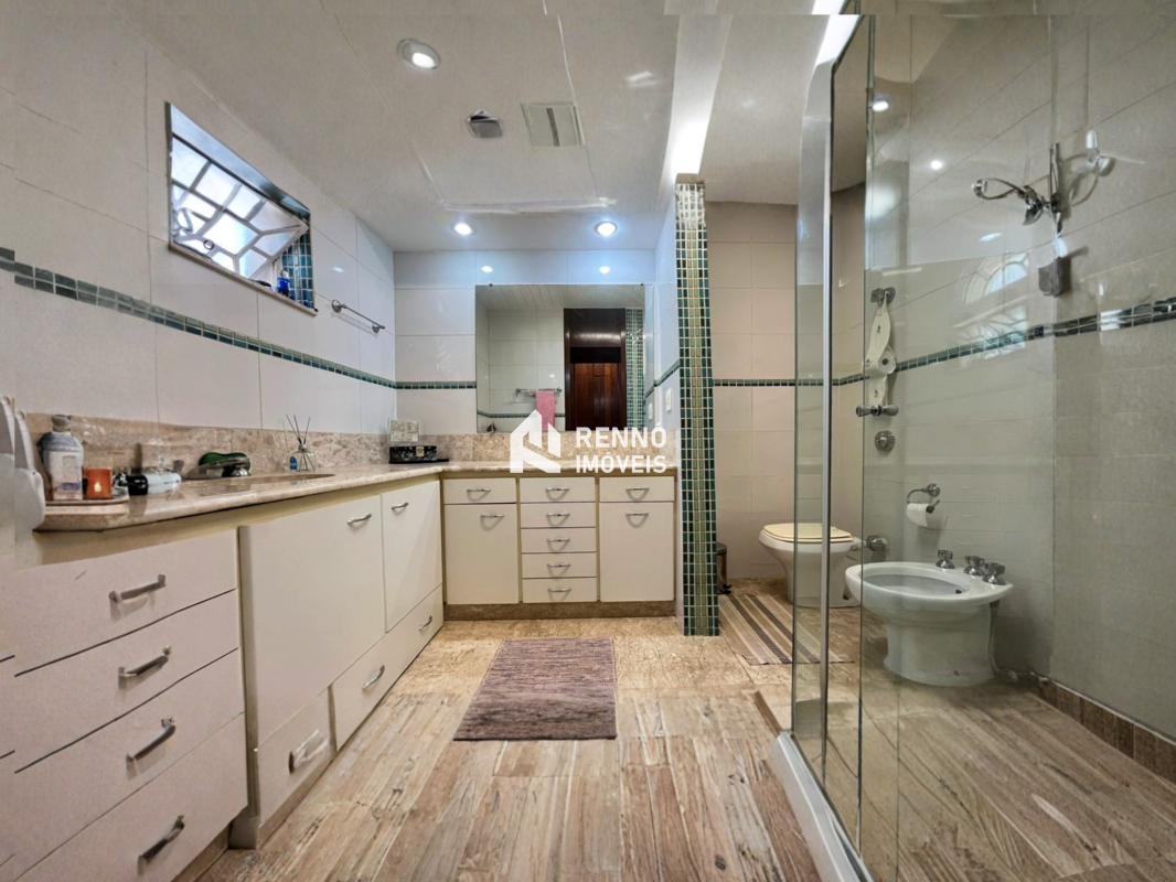 Casa, Cidade Jardim, 5 Quartos, 4 Vagas, 3 Suítes