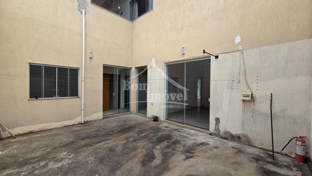 Andar, Centro, 0 Quarto, 0 Vaga