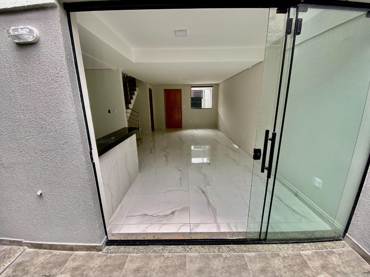 Casa, Santa Mônica, 3 Quartos, 2 Vagas, 1 Suíte