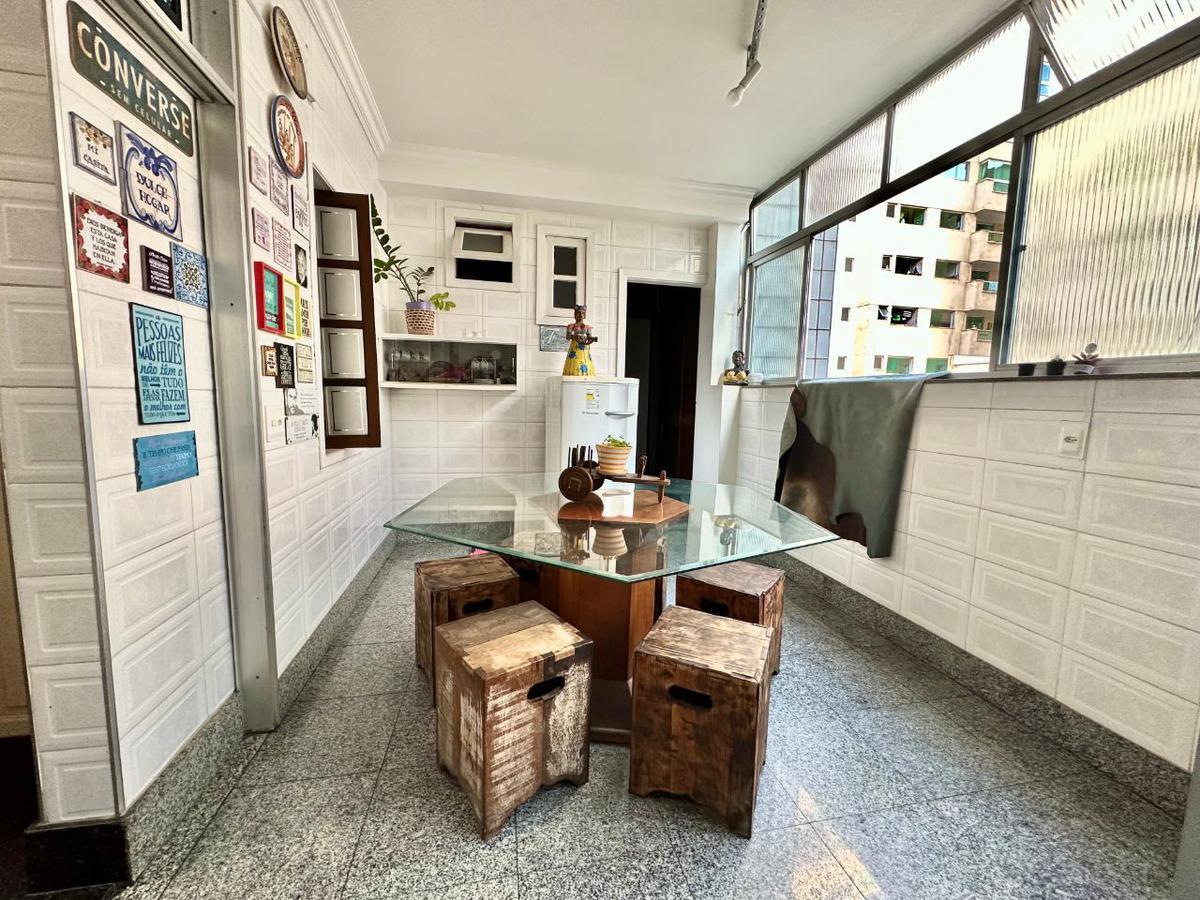 Apartamento, Funcionários, 4 Quartos, 2 Vagas, 1 Suíte