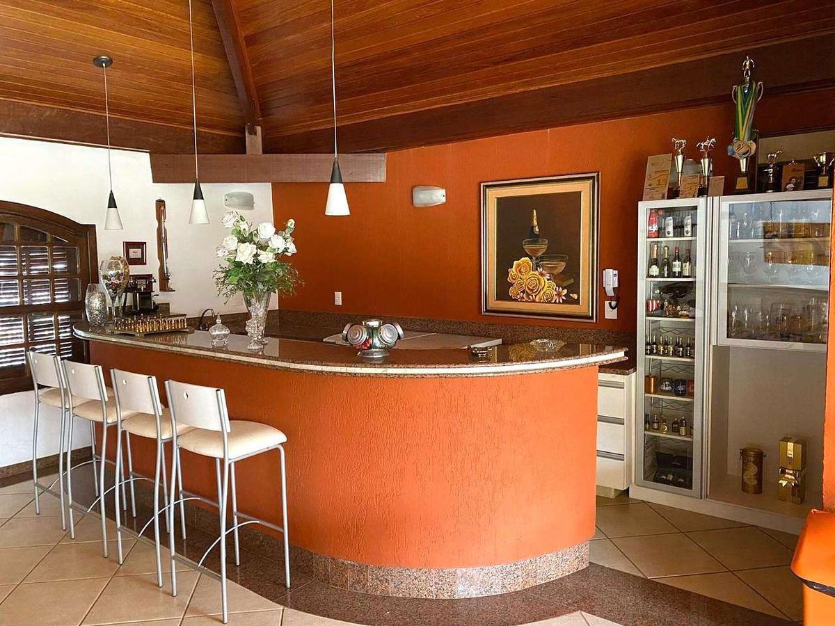 Casa, Santa Lúcia, 5 Quartos, 4 Vagas, 3 Suítes