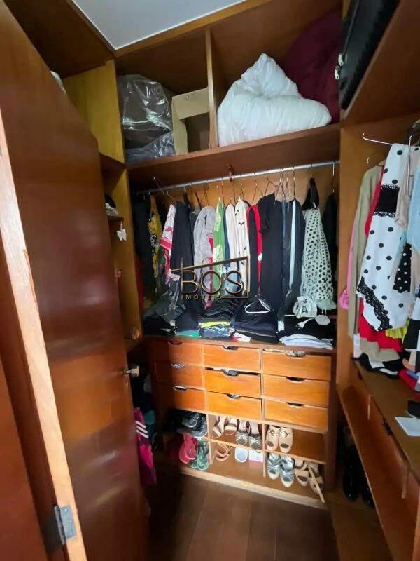 Apartamento, Funcionários, 4 Quartos, 2 Vagas, 1 Suíte