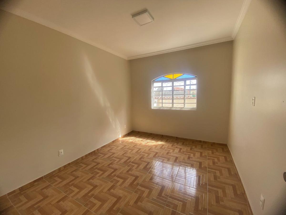 Casa, Eldorado, 3 Quartos, 2 Vagas, 1 Suíte