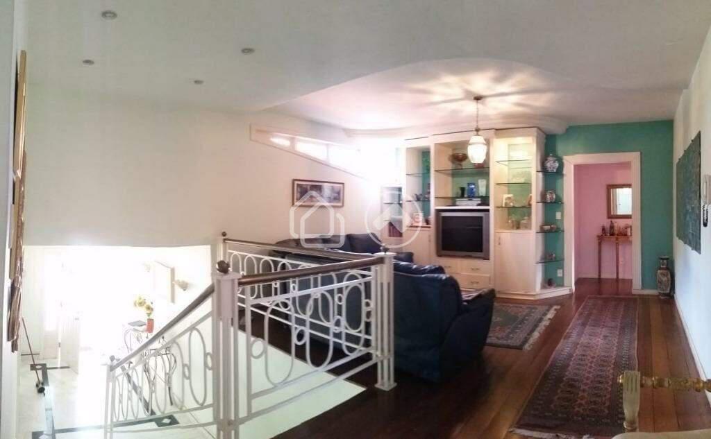 Casa, Estoril, 4 Quartos, 20 Vagas, 2 Suítes