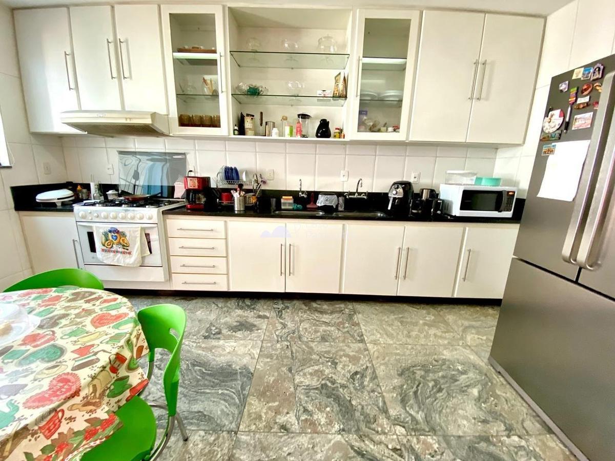 Casa, Santa Branca, 4 Quartos, 3 Vagas, 3 Suítes