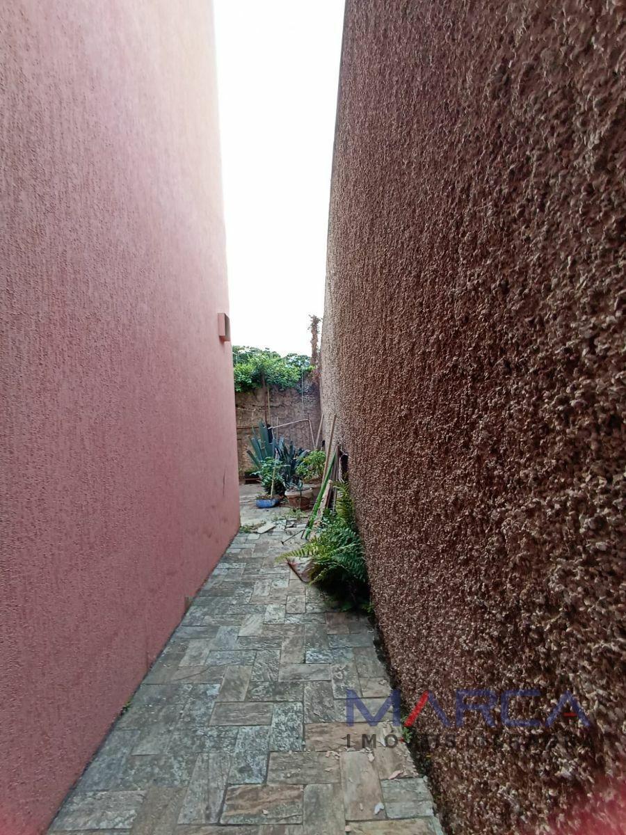 Casa, Fernão Dias, 0 Quarto, 0 Vaga