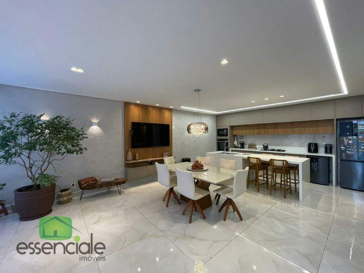 Apartamento, Centro, 3 Quartos, 4 Vagas, 1 Suíte